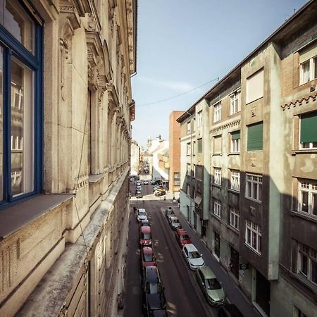 Brand New Studio With Aircon In The Center Budapest Ngoại thất bức ảnh