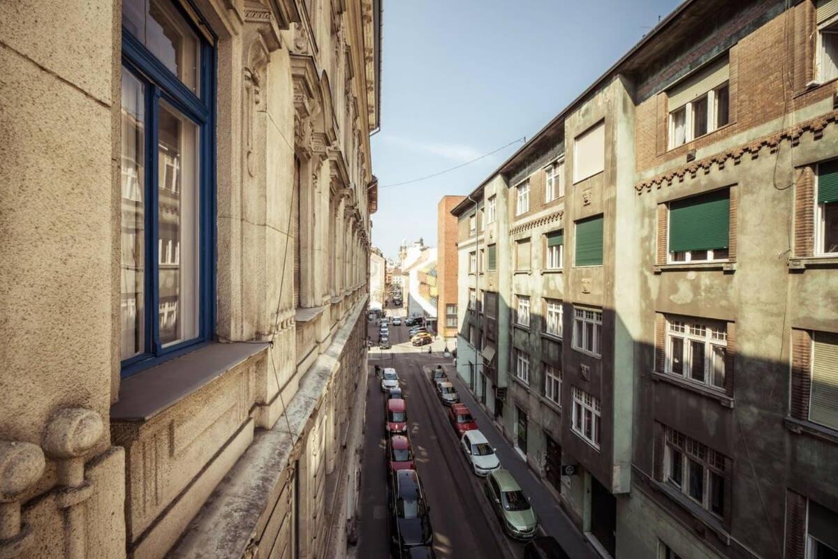 Brand New Studio With Aircon In The Center Budapest Ngoại thất bức ảnh